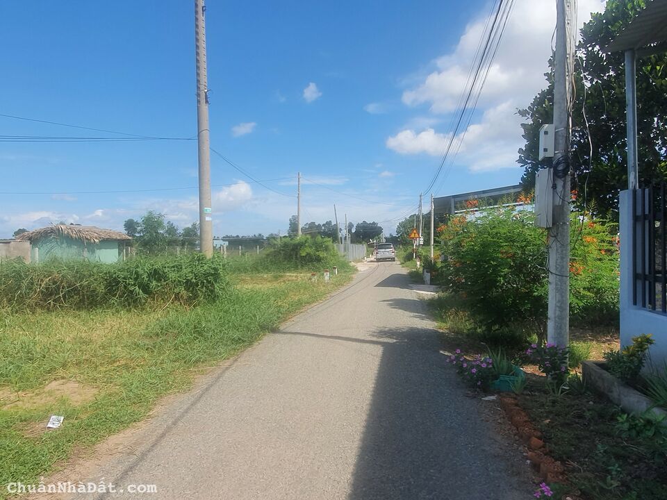 Đất vườn đường ô tô giá rẻ như đất lúa duy nhất 1 lô ngay tại trung tâm Cần Giuộc cho nhà đầu tư