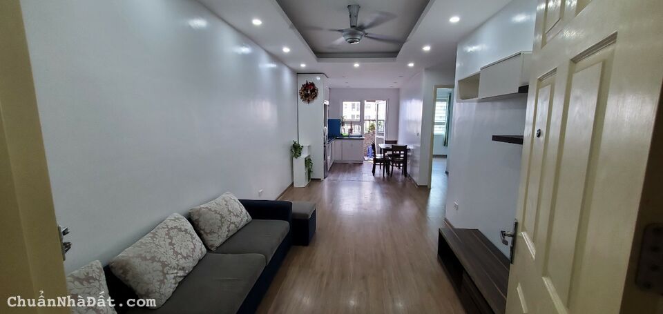 chính chủ bán căn hộ tầng 14 tòa hh1a linh đàm ,67m ,2 ngủ 2wc ,lh chính chủ 0846.881188