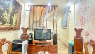 5T, Giá 7 tỷ. Nhà mới đẹp, Mặt ngõ chợ kinh doanh