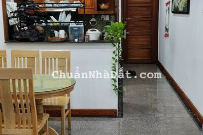 cần bán căn hộ 2PN chung cư Hoàng Anh Gia Lai 1 dt 89m2 giá chỉ 2.3 tỷ.lh: 0909168890