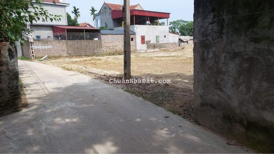 ☘️☘️☘️ Đường thông thoáng oto 7 chỗ đỗ cửa-Cách đường nhựa Lập Trí 30m Giá 8xx