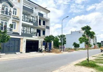 Chính chủ bán nhanh đất MT đường Trần Não, Q2. DT 100m2 giá 2.7tỷ, sổ hồng riêng, xây tự do