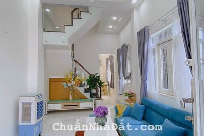 Chú 2 kẹt vốn sang nhà Tân Bình Nguyễn Trọng Tuyển P1,Giá 4.2tỷ/ 64m2 1 trệt 2 lầu, nhà đúc mới!