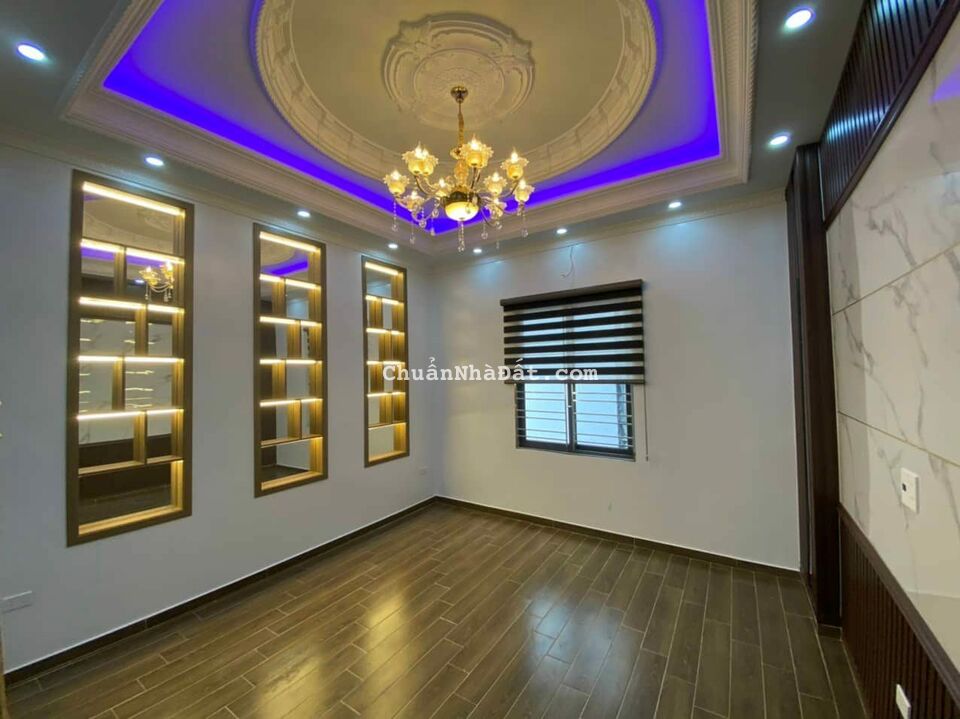 Bán nhà độc lập 4 tầng hiện đại tại Sao Sáng giá 4,2 tỷ