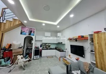 🏫 Nhà Bán Vị trí ĐẮC ĐỊA - Huỳnh Văn Bánh - Phú Nhuận 50m2 - 2 tầng Đúc - Do kẹt nợ Bank - Bán gấp