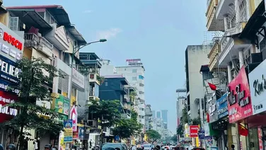 Bán nhà Đại Cổ Việt DT 160m mặt tiền 9m kinh doanh sầm uất -thông ra Tạ Quang Bửu