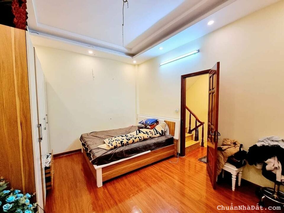 TRUNG TÂM HAI BÀ TRƯNG-NGÕ THÔNG - NHÀ ĐẸP Ở NGAY - MẶT TIỀN RỘNG -  DT 32mx5T 