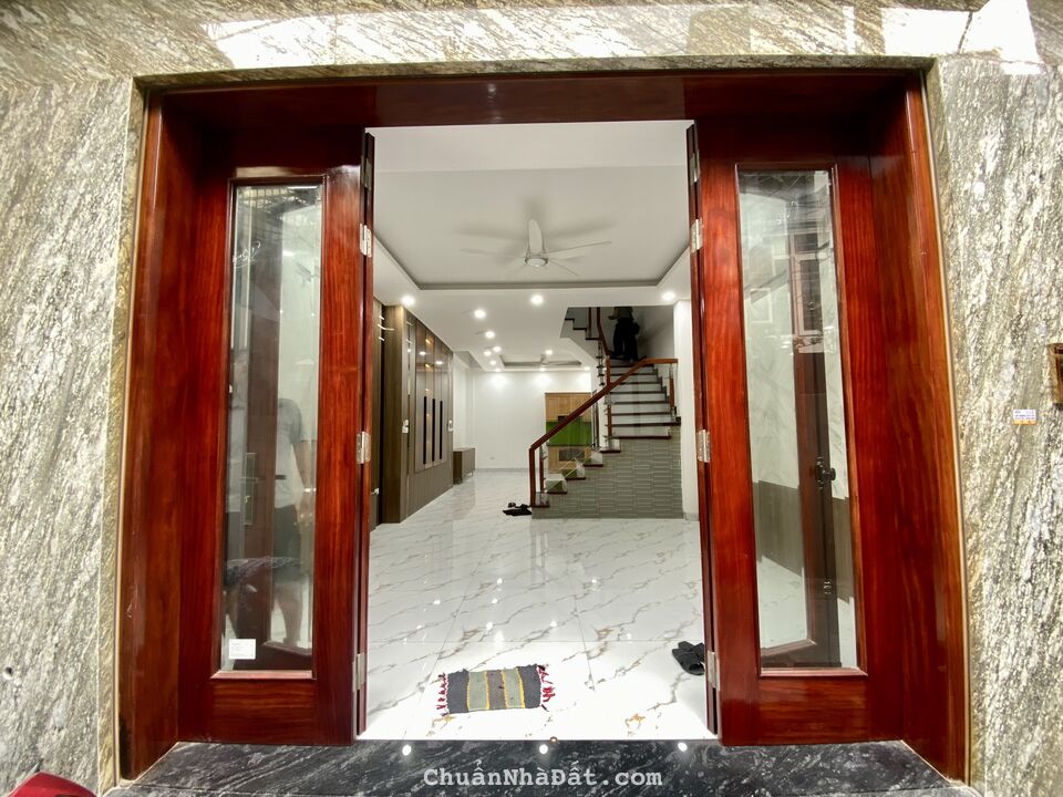 Bán nhà mới xây ngõ phố Mai Động Hoàng Mai DT 56mx5T ngõ thông giá 7,2 tỷ