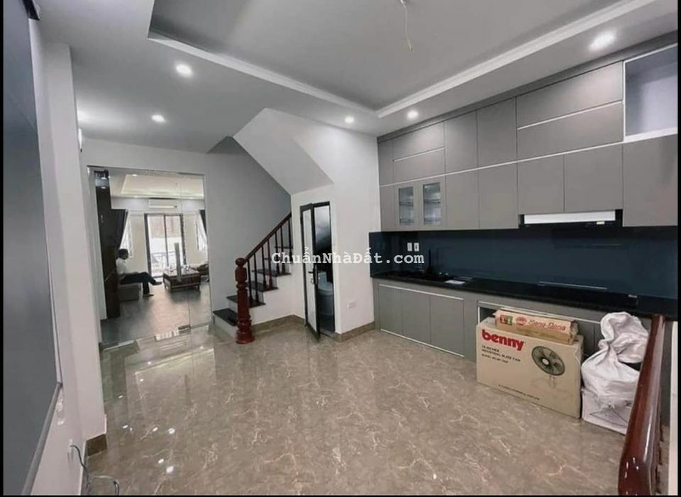 Chỉ với 6 tỷ sở hữu căn nhà siêu phâm Kim Mã đẹp lung linh, 55m2, MT 5m, vài bước ra phố