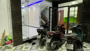 BÁN NHÀ TRẦN QUỐC VƯỢNG 54M2 x 5 TẦNG - NHÀ MỚI - NGÕ THÔNG - 2 MẶT THOÁNG - YÊN TĨNH, AN NINH