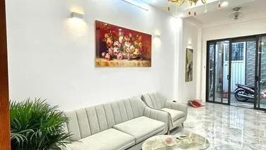 SIÊU PHẨM TRUNG TÂM THÁI HÀ - NGÕ THÔNG - 40M RA MẶT PHỐ - NHÀ ĐẸP VỀ Ở LUÔN