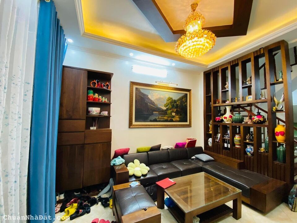 BÁN NHÀ ĐƯỜNG LÁNG 44M 5 TẦNG - 2 THOÁNG - DÂN X ÂY VỀ Ở LUÔN