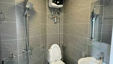 TÌM CHỦ MỚI CHO CĂN HỘ DỊCH VỤ 43M2, 5 TẦNG, MỚI TINH CÓ SÂN PHƠI, NHÀ GẦN PHỐ KD DÒNG TIỀN