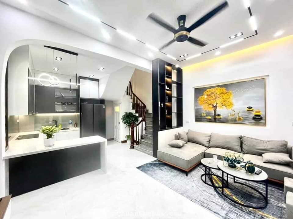 CHỈ HƠN 5 TỶ 1 XÍU- NHÀ HIỆN ĐẠI- Ô TÔ 5 CHỖ ĐỖ CỬA