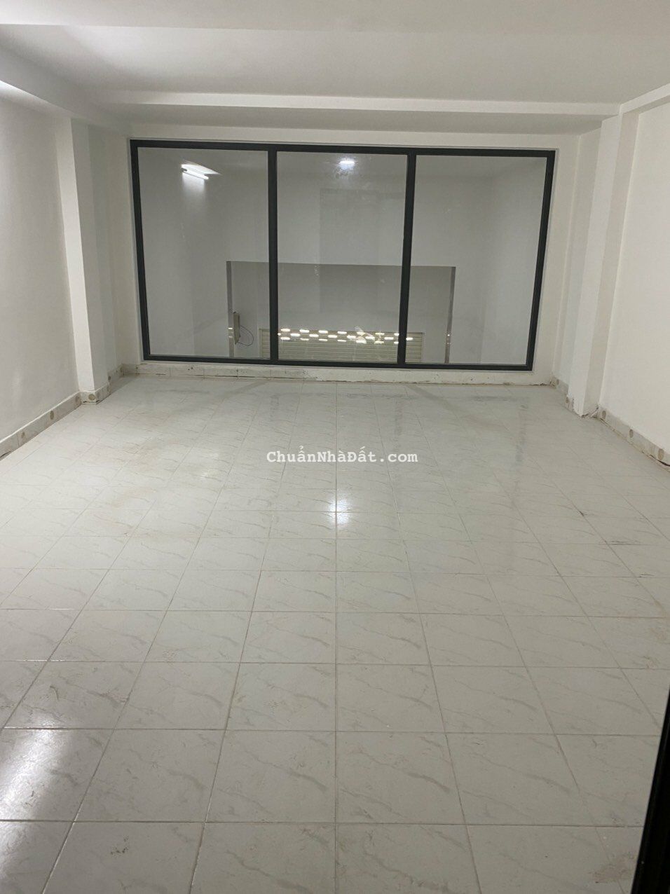 Nhà MẶT TIỀN  Nguyễn Cư Trinh , 3 lầu  +  Chỉ 20 Tỷ