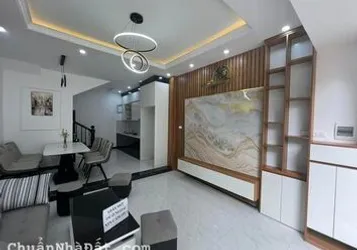 CẮT LỖ, Bán Nhà Bồ Đề, Nguyễn Văn Cừ, 45m2, Phân Lô, Ô Tô, Gần Hồ, Full Nội Thất