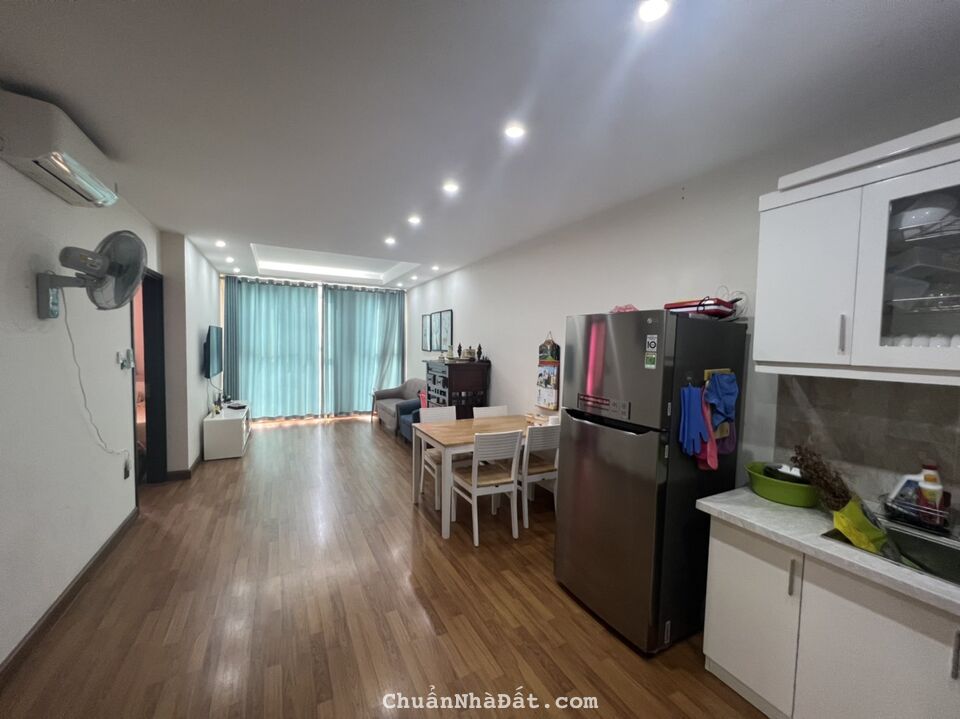 Cần bán căn hộ Home City, Yên Hòa, Cầu Giấy, Hà Nội. Diện tích sử dụng 70m2