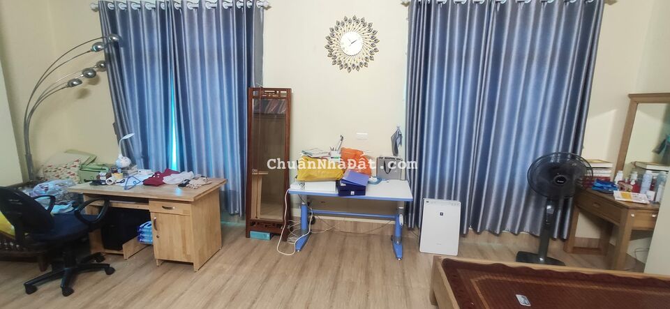 Biệt thự đơn lập siêu vip: 270m2, gần hồ, công viên, ở đỉnh, làm VP vip, chỉ 26.8 tỷ