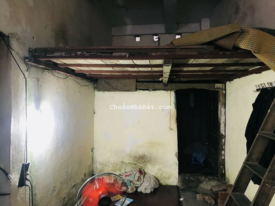 Bán nhà Đội Cấn 60m 2 tầng giá chỉ 4,2 tỷ