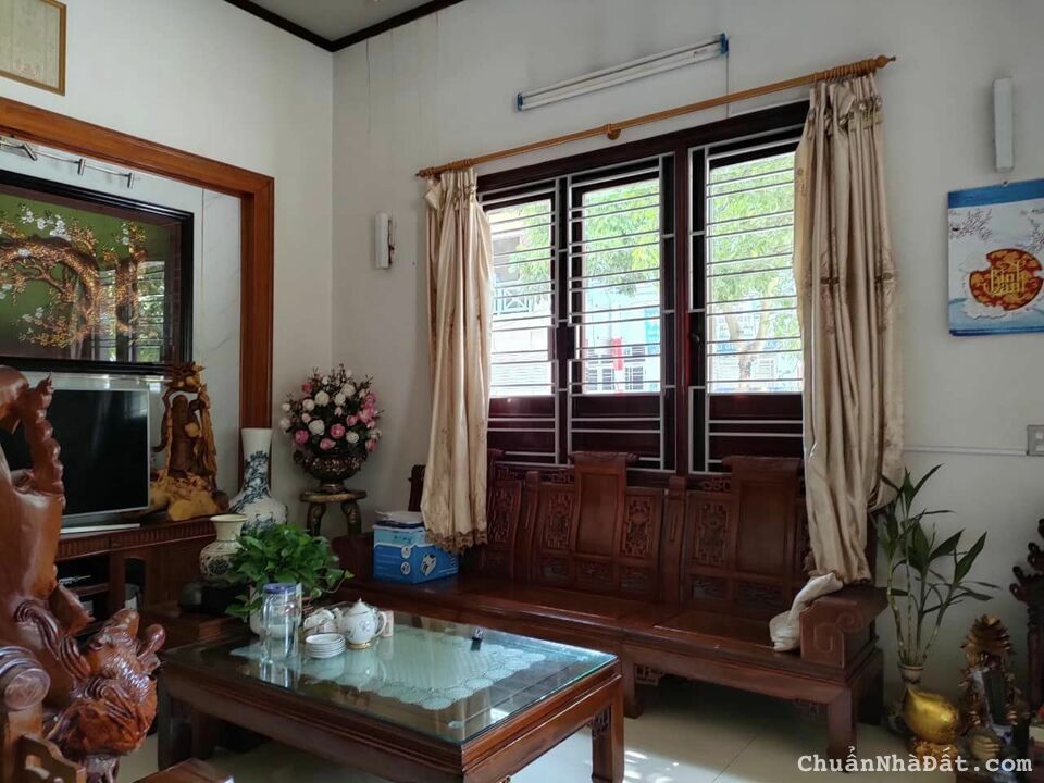 Bán căn nhà lô góc KĐT Vạn Phúc, ph Thanh Bình, TP HD, 83.5m2, 4 tầng, 5 ngủ, đường to, chỉ 6.x tỷ