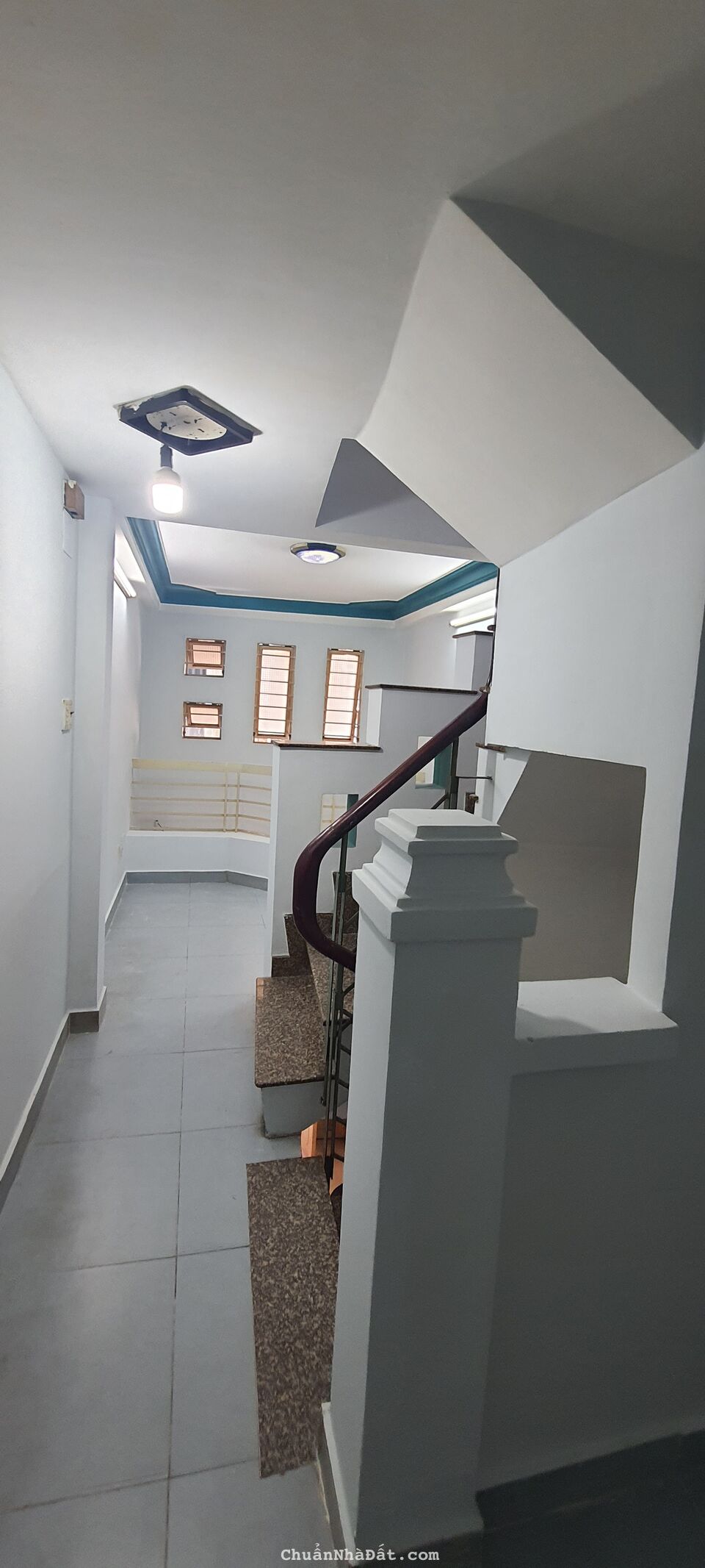 10tr/tháng:  3PN+2wc I206A (158) Đoàn Văn Bơ, P9, Q4, hẻm rộng 4m