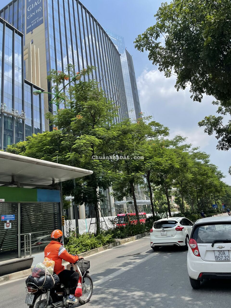 Bán nhà phân lô ô tô Đống Đa, Láng Hạ, Hoàng Cầu. Diện tích: 75m, 5t. Giá: 19.8 tỷ