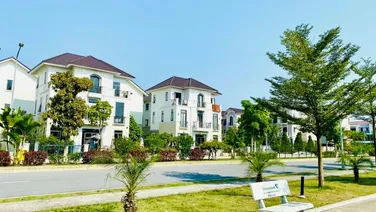 Biệt thự 216 m2 giá tốt vị trí đẹp nhất dự án - môi trường đáng sống .