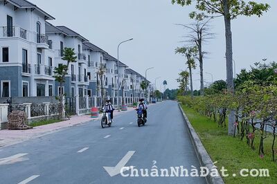 Bán gấp biệt thự song lập 135m2 - chỉ 7,4 tỷ tại trung tâm KCN Centa Vsip Bắc Ninh