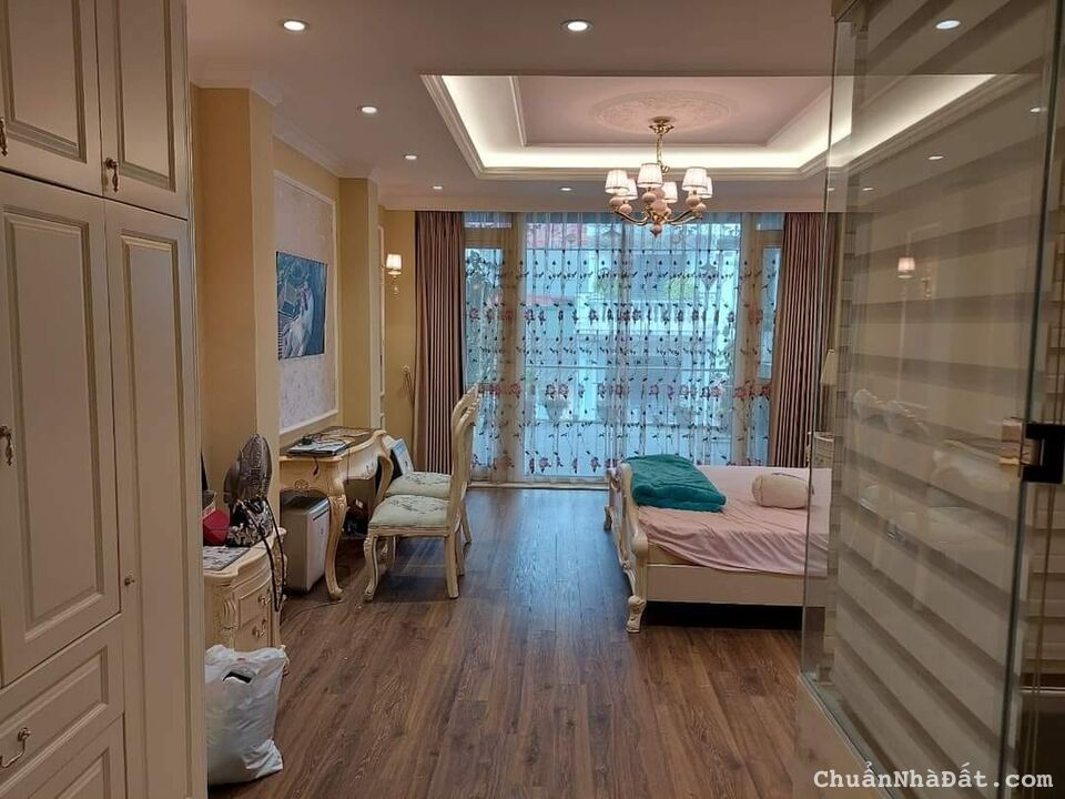 CHỦ GIẢM CHÀO 7 TỶ - MẶT PHỐ CỔ HÀNG KHOAI - VỊ TRÍ ĐẮC ĐỊA VỈA HÈ RỘNG - KINH DOANH SẦM UẤT