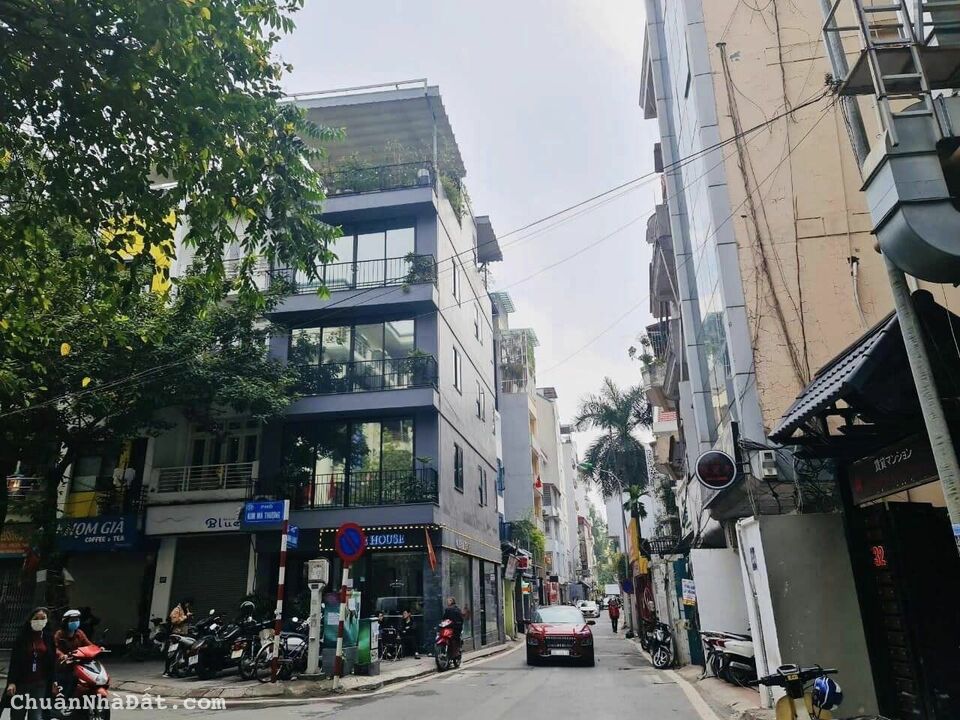 MẶT PHỐ LINH LANG - VỊ TRÍ VIP HIẾM NHÀ BÁN - 4 TẦNG KINH DOANH - DT 150M2 GIÁ NHỈNH 4X TỶ