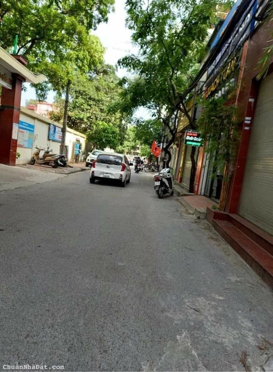 MẶT PHỐ XÃ ĐÀN 2 - VỊ TRÍ ĐẮC ĐỊA - HIẾM NHÀ BÁN - Ô TÔ TRÁNH KINH DOANH - DT 106M2 GIÁ CHỈ 2X TỶ 