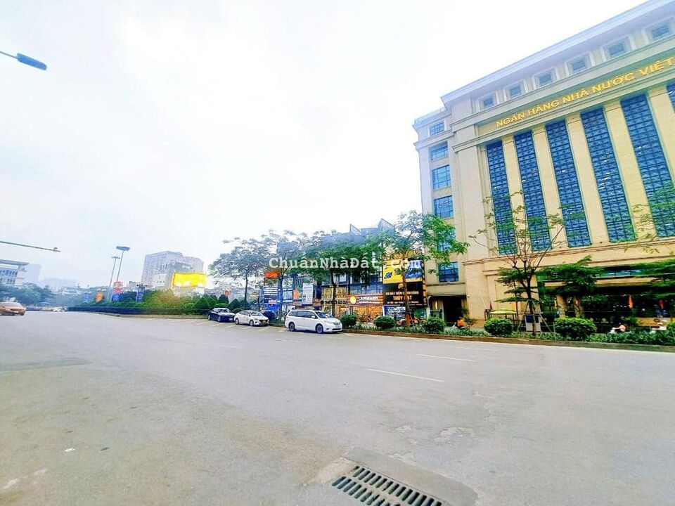 MẶT PHỐ XÃ ĐÀN - VỊ TRÍ ĐẮC ĐỊA HIẾM NHÀ BÁN VỈA HÈ ĐÁ BÓNG KINH DOANH - DT 60M2 X6 TẦNG 3X TỶ 