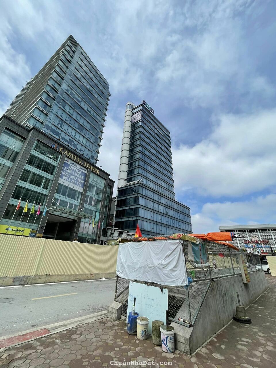 BÁN NHÀ NGÕ 106 ĐƯỜNG TRẦN HƯNG ĐẠO - TT QUẬN HOÀN KIẾM KINH DOANH VIP - DT 121M2 NHỈNH 3X TỶ