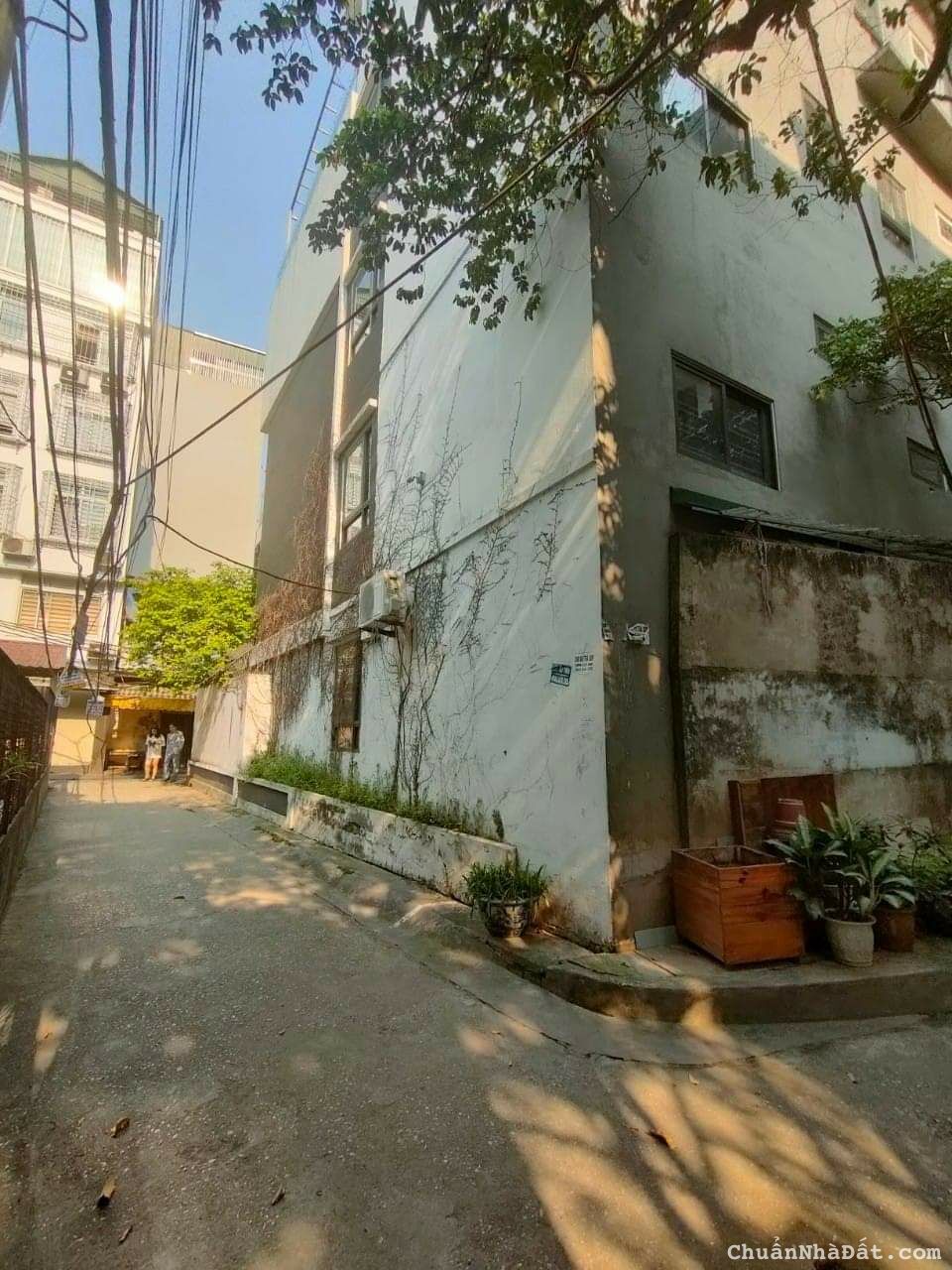 BÁN NHÀ NGÕ 136 CHÙA LÁNG - VỊ TRÍ ĐẸP Ô TÔ TRÁNH KINH DOANH - DT 121M2 GIÁ 37.X TỶ