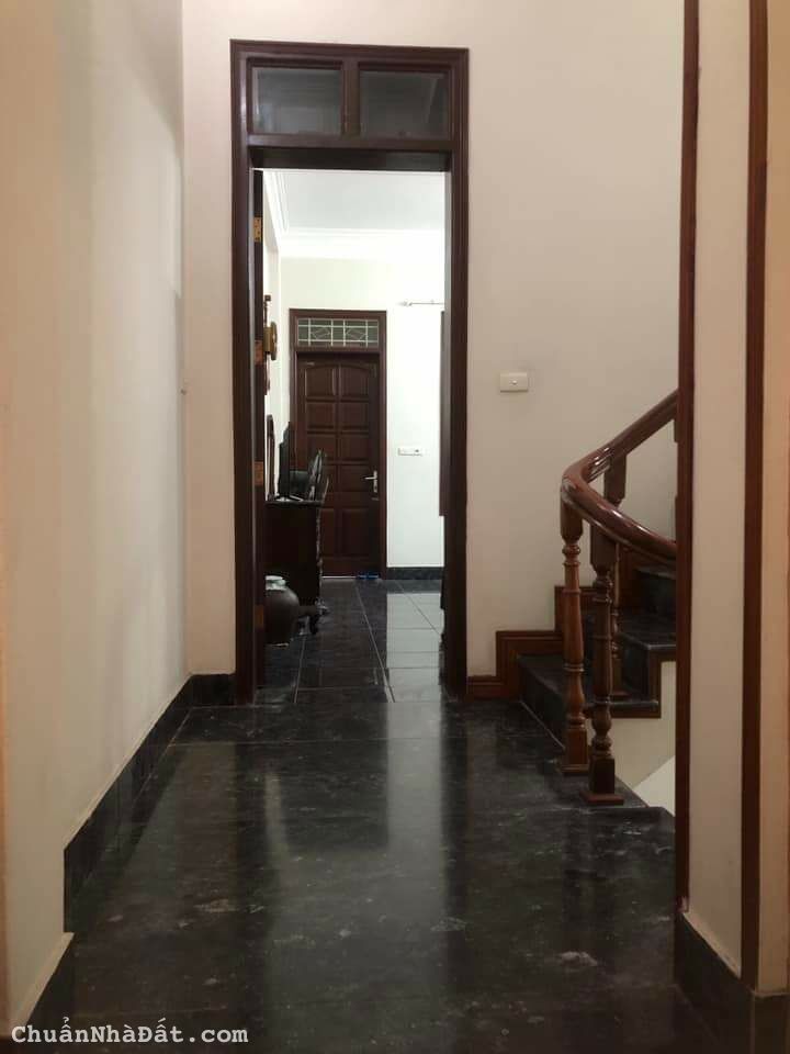 HIẾM! Bán nhà phân lô Hoàng Quốc Việt, Bắc Từ Liêm, Ô tô tránh, 50m2, 4T, 12.5 tỷ