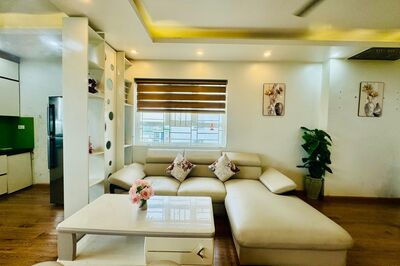 Cần bán căn hộ góc rộng 80m view Hồ, full nội thất mới, giá 2.4 tỷ tại KDT Thanh Hà Cienco 5