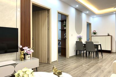 Cần bán căn hộ 3 ngủ, view thoáng, tầng đẹp, full nội thất thiết kế riêng tại KDT Thanh Hà Cienco 5