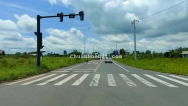 Đang ngộp ra gấp lô đất 2 mặt tiền ĐT 769 sân bay