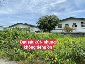 Bán 3 lô đất liền kề sát KCN SHR thổ cư 100% giá rẻ cho người đầu tư