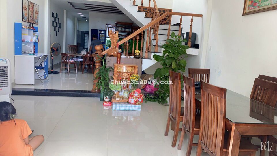 Bán nhà 2 tầng Kha Vạn Cân 7,5m view công viên nam Cẩm Lệ Hoà Châu rẻ: