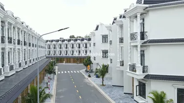 NHÀ PHỐ LIỀN KỀ MẶT TIỀN TẠI NGÃ TƯ CHIÊU LIÊU
