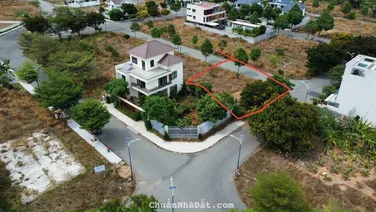 Chính Chủ Cần Bán Căn Biệt Thự Kèm Đất Tâm Huyết Hơn 600m2 Lô Góc Khu Đô Thị Bình Nguyên Dĩ An