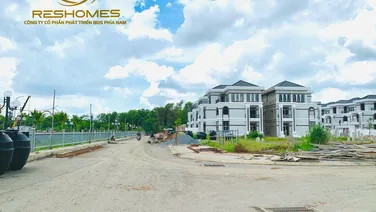 💢 Bán Siêu phẩm Biệt Thự View Hồ duy nhất Bửu Long