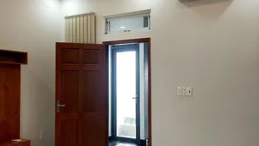 Bán CHDV, DTCN 180m2 tại Dương Quảng Hàm - P5, thu nhập 120tr/tháng - 32 phòng, giá 22.8 tỷ