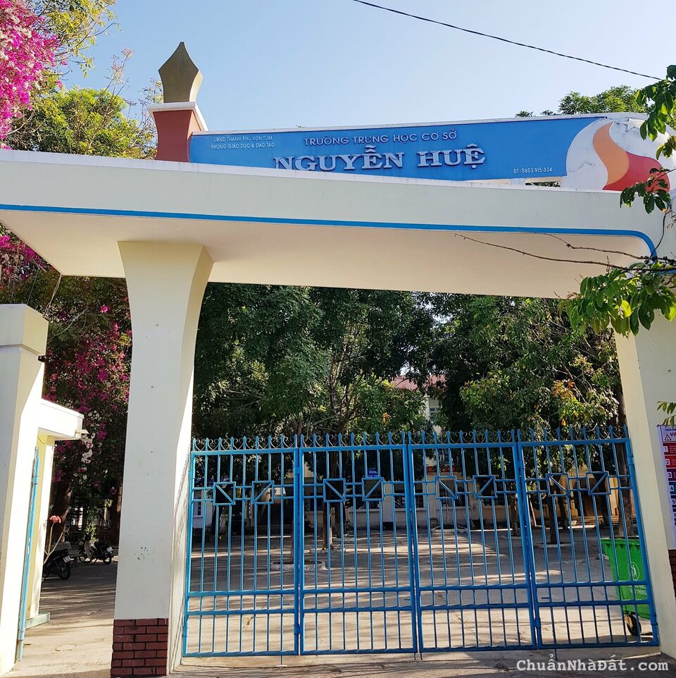 Lô Hoa Hậu gần trường Nguyễn Huệ và nhà đang xây Megacity KonTum mặt tiền Hùng Vương giá 870 triệu