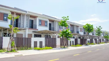 Bán lỗ thu hồi vốn căn 2 ngay khu đô thị Vsip, trung tâm Vsip 2. NH Hỗ trợ 70%.