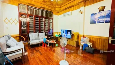 Bán nhà Phố Trần Quốc Hoàn, Cầu Giấy, Hà Nội, phân lô vỉa hè 10,5 tỷ