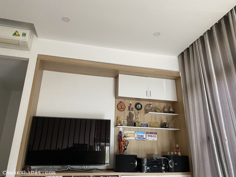 Bán gấp duplex Star Hill, 140m2, 3PN, 2WC, 2 ban công thoáng mát, giá cực tốt chỉ 6,5 tỷ