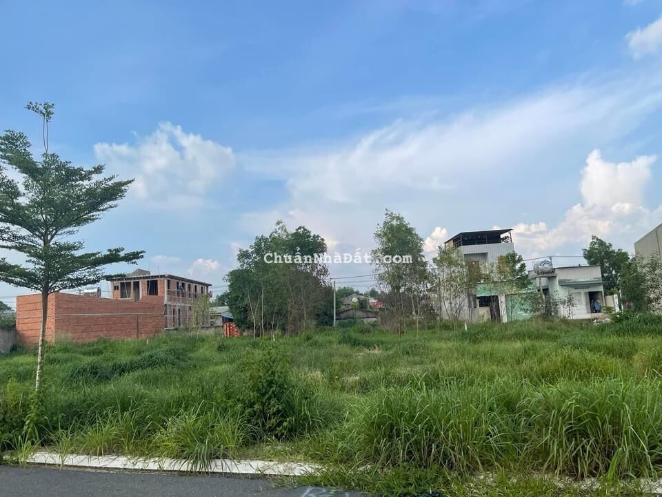 Bán đất chính chủ giá 2tỷ550 100m2 khu dân cư Kiến Á, Phước Long B, Quận 9, sổ hồng riêng, dân đông