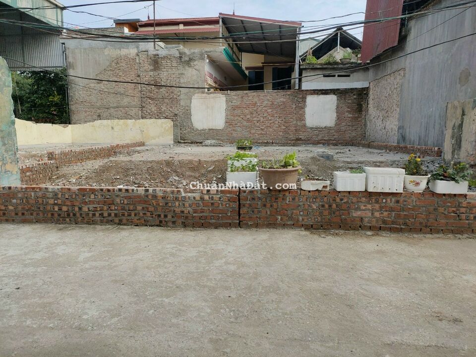 Bán đất Tây Mỗ- Nam Từ Liêm 40M Mặt tiền 6M-Vuông Vắn giá 1.53 tỷ